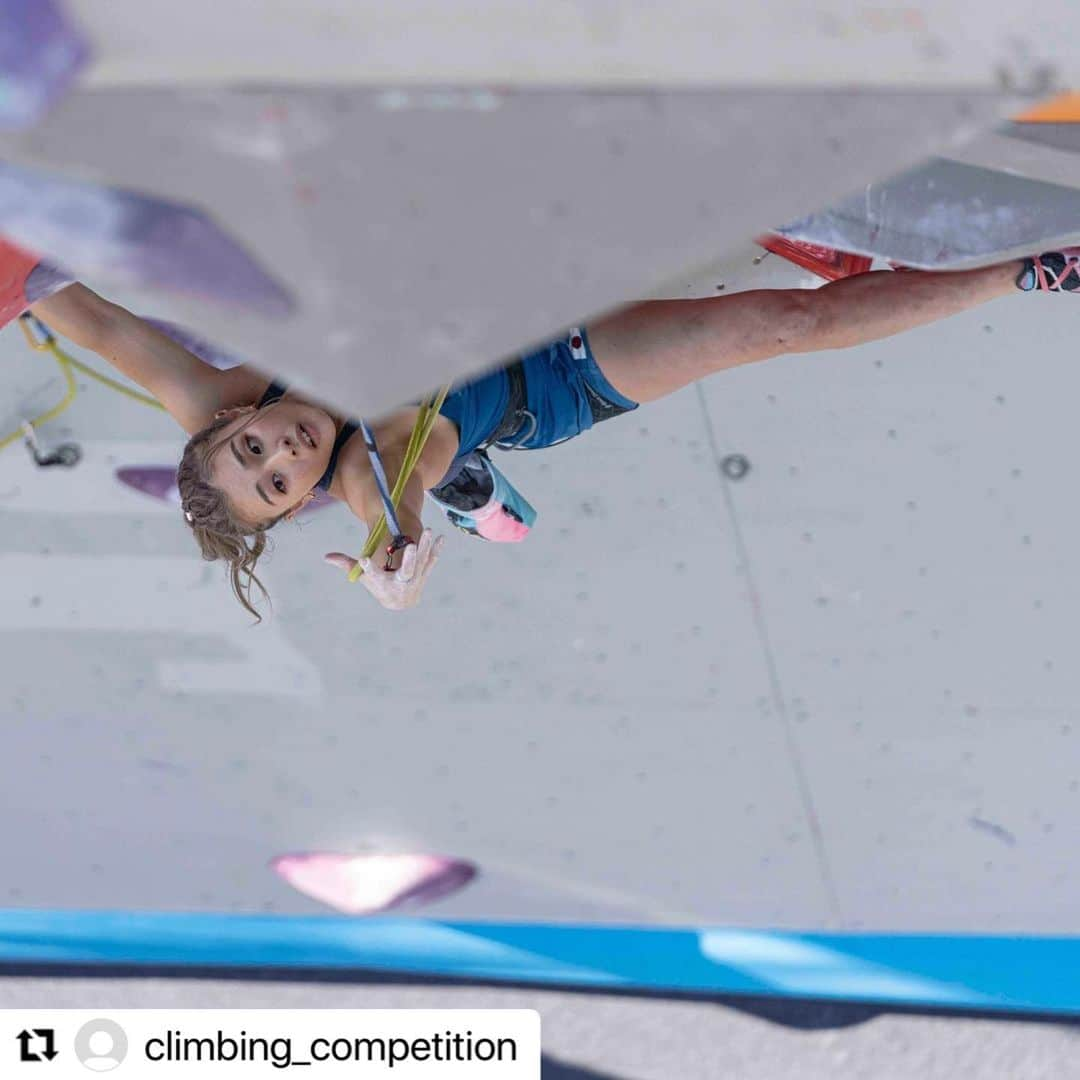 伊藤ふたばさんのインスタグラム写真 - (伊藤ふたばInstagram)「"Asian Championship" Boulder🥇, Lead 4th , Combined🥉  アジア選手権が終了しました！ ボルダーでは久しぶりに優勝する事ができて素直に嬉しかったです🥇✨💕 リード、コンバインドでは優勝には届きませんでしたが、パリオリンピックに向けての2種目でのコンバインドの経験をする事ができ、またすぐ盛岡でのワールドカップもあるので、そこではいい結果が残せるように頑張りたいと思います💪🏻🔥 応援ありがとうございました！！  @au_official @denso_official @thenorthfacejp @lasportivajp @newerajapan @tokyopowder @newhale_japan @thestonesession #jazzysport #岩泉ヨーグルト」10月18日 8時20分 - futaba_ito