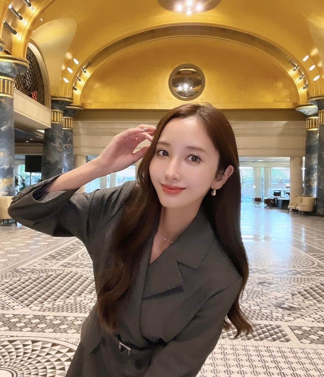 浅香ななみさんのインスタグラム写真 - (浅香ななみInstagram)「. VC Cosmetics Japan様から シナモンコラボのスキンケアをいただきました🙏💙 寒くなってきて乾燥気になるし スキンケアに力入れようと思います🥰 . 9月16日からシナモロールコラボ製品が 『PLAZA』『東急ハンズ』『アットコスメ』 『shop in』『ローズマリー』にて販売してるみたい✨ 先着順でかわいいハンドミラーもプレゼント🫶🏻 . @vtcosmetics_spot  @vtcosmetics_review  @vtcosmetics_japan  #シナモロール  #サンリオ #VT #1日1CICA #コラボ製品 #CICA #VT×CINNAMOROLL #PLAZA #東急ハンズ #アットコスメ  #shopin #ローズマリー #シカマスク #トナーパッド」10月19日 23時00分 - _773.a_