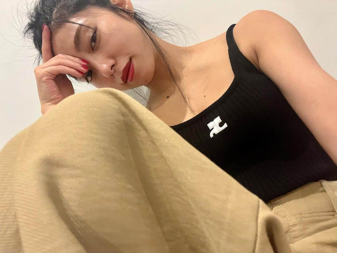 SAYAKAさんのインスタグラム写真 - (SAYAKAInstagram)「今日とっても暑かった🥵 親友ちゃんたちがプレゼントしてくれたタンクトップやっと下ろせた♡ ありがと♡ #losangeles」10月20日 12時05分 - im_sayaka_official