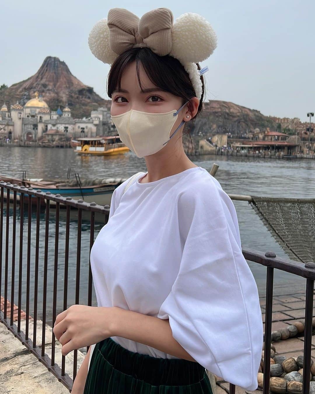 深田えいみさんのインスタグラム写真 - (深田えいみInstagram)「夢の国行ってきます🏰🐭」10月20日 12時07分 - eimi0318