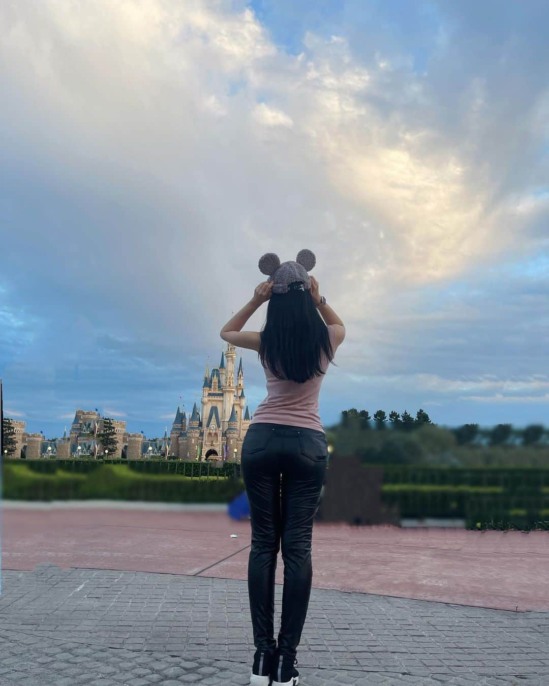 九条ねぎ あぴるさんのインスタグラム写真 - (九条ねぎ あぴるInstagram)「🏰✨  #tokyodisneyland #tokyo #trip #japan #japantrip #japanesegirl」10月20日 22時23分 - negi_kujyo