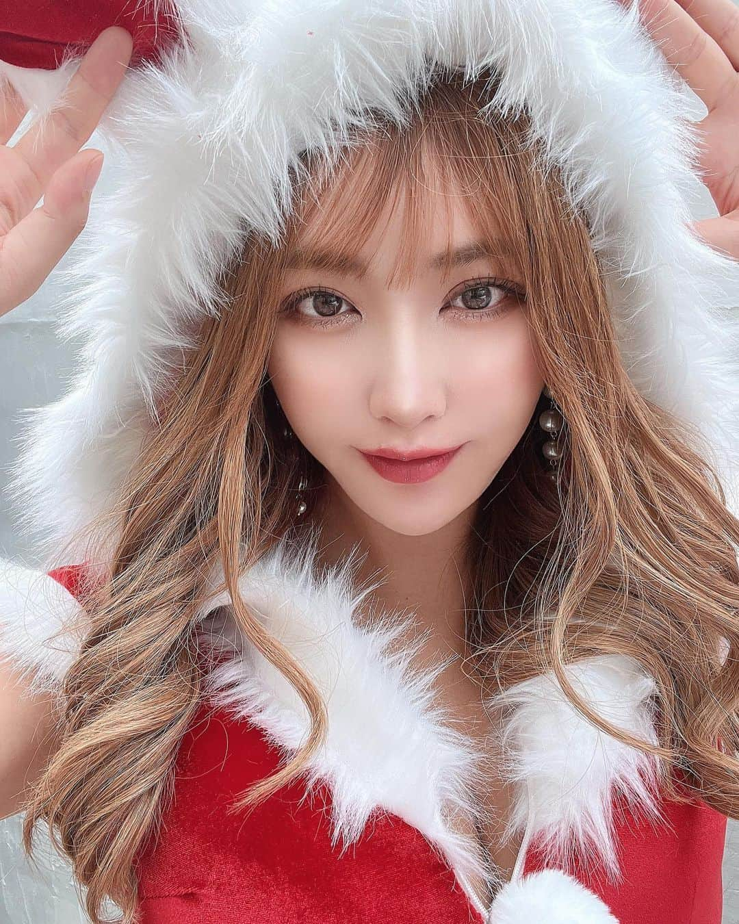 てんちむさんのインスタグラム写真 - (てんちむInstagram)「撮影のオフショ。 もうクリスマスやってます🎄 最近はデブったから漢方飲みつつ食事制限しながらランニングしてるよ〜〜〜😩 食べるの好きだから辛い」10月22日 19時54分 - super_muchiko