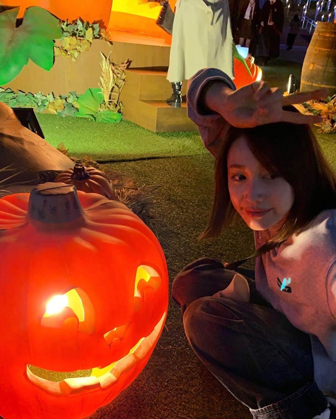 中村ゆりかさんのインスタグラム写真 - (中村ゆりかInstagram)「playlistの帰りにかぼちゃ見つけたよ🎃 ハロウィンだ〜  みなさんは何しますか？ もし29日空けておいてくれたら嬉しいな🫣  #ハロウィン #29日 #ライブ配信」10月23日 20時19分 - yurikanakamura_official