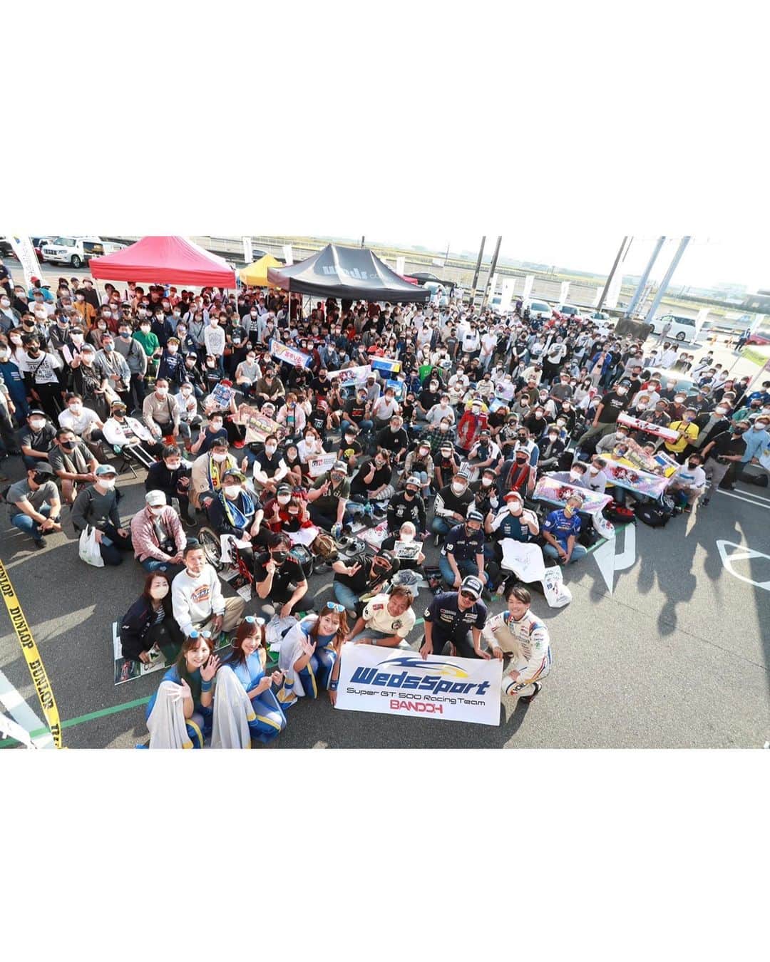 霧島聖子さんのインスタグラム写真 - (霧島聖子Instagram)「ジェームス安城店でのWedsSport BANDOH PRESENTS モータースポーツトークショーお疲れ様でした✨ 秋晴れでお天気にも恵まれ、 本当に沢山の方にお越し頂き 会場の皆さんと一体となって盛り上がりましたっꉂꉂ📣 マサ監督、脇阪監督、国本選手のトークが面白くて 何度も爆笑しちゃいました😂 そして私は今回も即興実況にセクシーじゃんけんと 体当たりチャレンジ頑張りましたよっ😆💋笑 サーキット以外でも皆さんと 楽しい時間を過ごせて嬉しいです💙 ご参加下さった皆様、関係者様方 どうもありがとうございました‼️ #WedsSportRacingGals #WedsSportBANDOH #BANDOH #racequeen #レースクイーン #ジェームス安城店 #トークショー  #ご参加ありがとうございました  #スワイプしてね」10月23日 23時24分 - seiko_kirishima