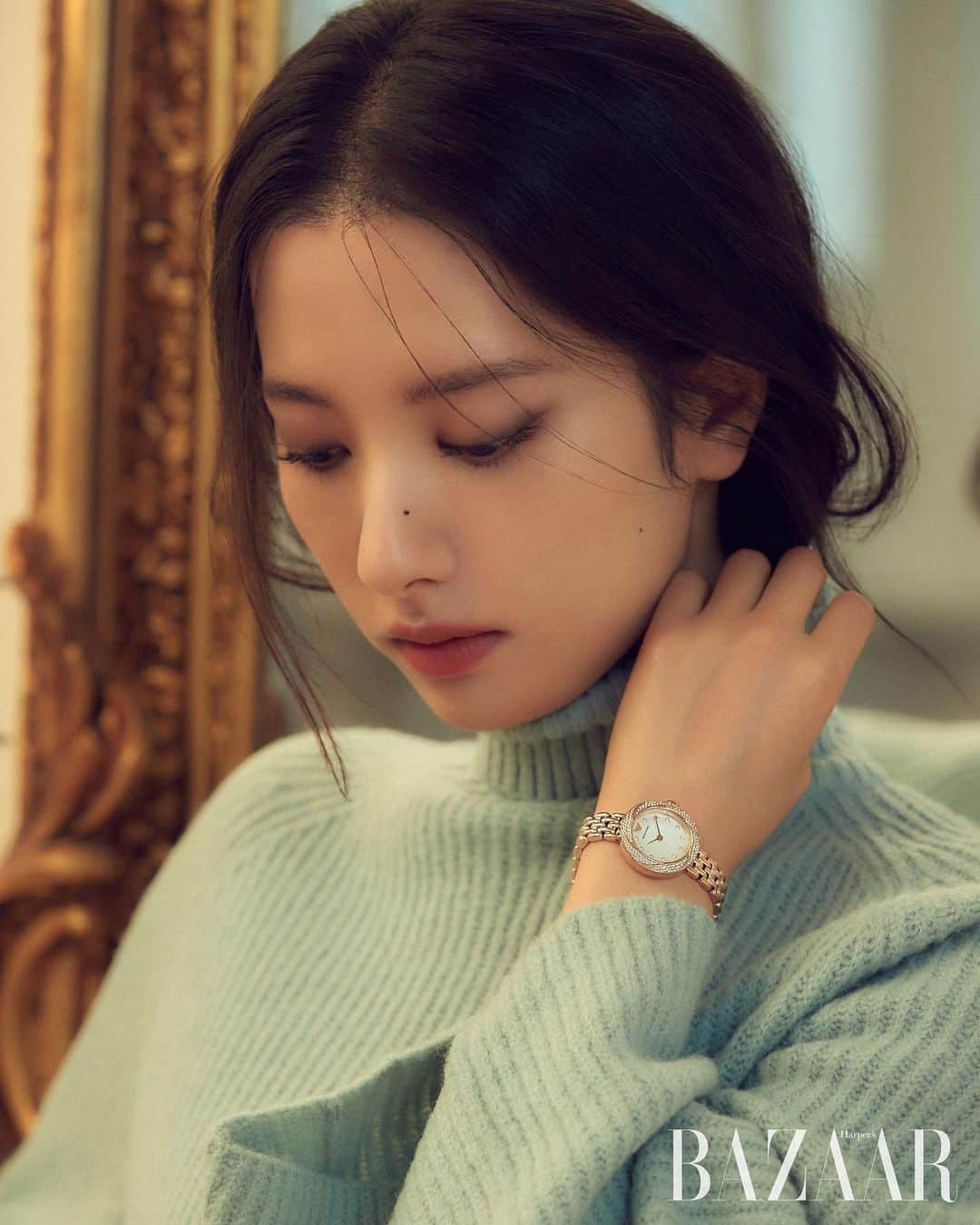 ボナさんのインスタグラム写真 - (ボナInstagram)「@harpersbazaarkorea  @emporioarmani #EAwatches 🍂🖤」10月24日 19時52分 - bn_95819