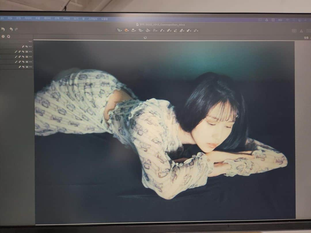 みなさんのインスタグラム写真 - (みなInstagram)「@cosmopolitankorea」10月26日 14時17分 - mina_sr_my