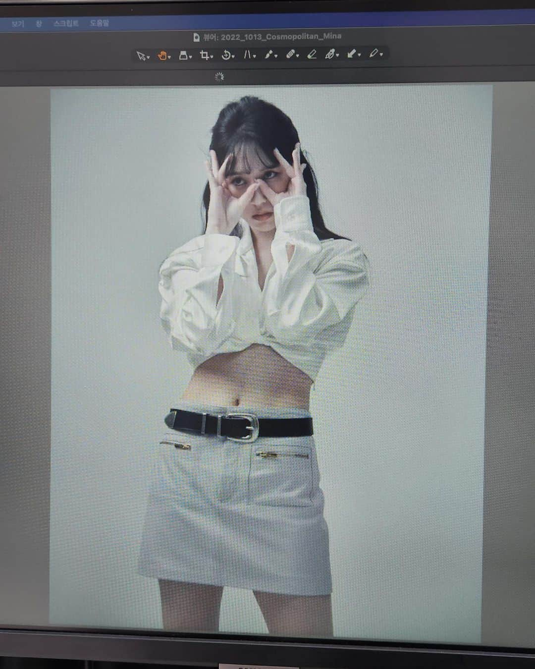 みなさんのインスタグラム写真 - (みなInstagram)「@cosmopolitankorea」10月26日 14時18分 - mina_sr_my