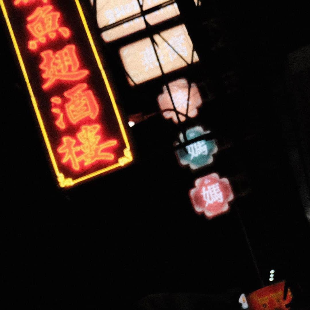 䋝田圭亮 さんのインスタグラム写真 - (䋝田圭亮 Instagram)「OdAkEi in Thailand🇹🇭 初めての海外ライブ最高にPSYCHO でした！🔥」10月27日 23時55分 - 3odakeisuke1120