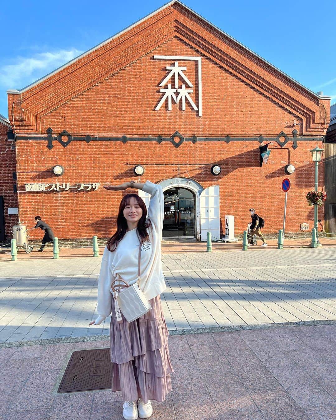 森香澄さんのインスタグラム写真 - (森香澄Instagram)「. 森と申します。 . #赤レンガに行ったら #やろうと思っていました」10月28日 18時54分 - mori_kasumi_