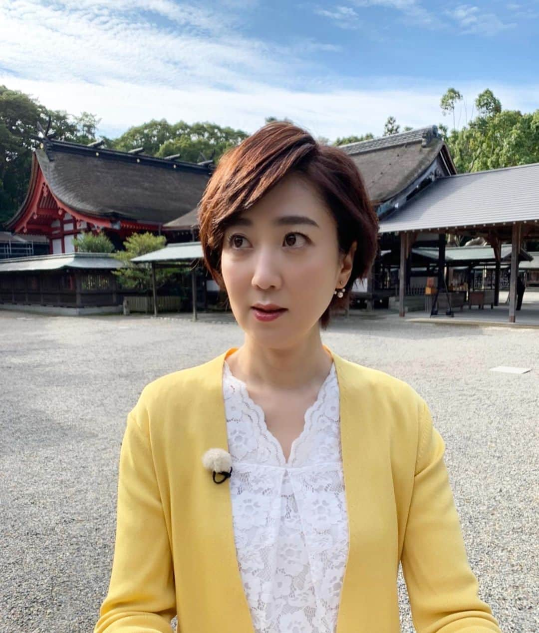 池尻和佳子さんのインスタグラム写真 - (池尻和佳子Instagram)「宗像大社の高宮祭場は、まさにパワースポット。今回は御朱印も頂きました。  新人の頃からお世話になっているケーゾーカメラマン、いつも不意打ち表情、撮ってくれています😅」10月28日 22時34分 - wakako_ikejiri_rkb