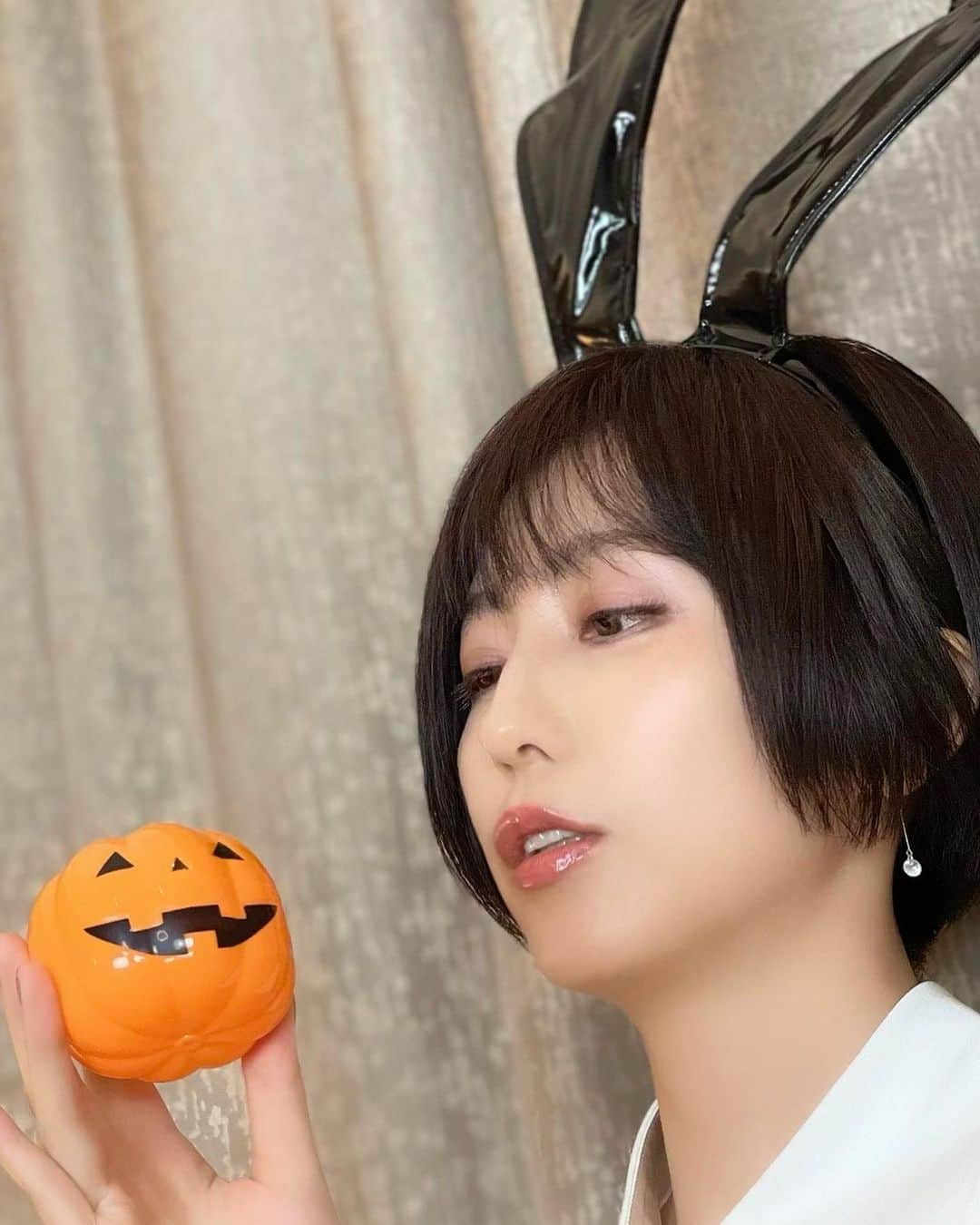 乃亜さんのインスタグラム写真 - (乃亜Instagram)「Happy Halloween ❤︎ ハロウィンコスプレ画像はファンティアにたくさん投稿しております。みてね。」10月29日 18時15分 - noa.noa.chocolat