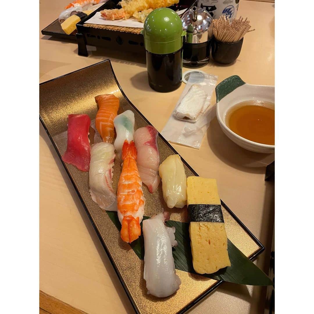 山口乃々華さんのインスタグラム写真 - (山口乃々華Instagram)「愛媛の思い出たち❤️  鯛もみかんもどら焼きも全部全部美味しかった。 温泉も最高でしたん。 また行きたい。 また行きたーい！」10月30日 13時14分 - yamaguchi_nonoka_official