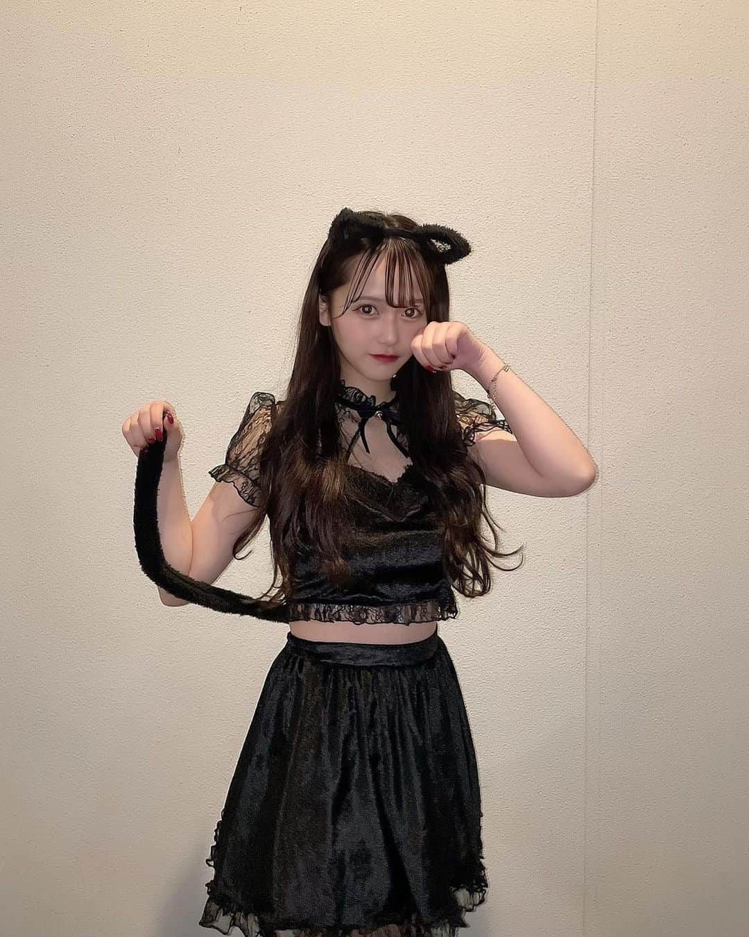 西綾乃さんのインスタグラム写真 - (西綾乃Instagram)「🐈‍⬛🖤  今年のハロウィンは猫〜！！🐾」10月30日 18時46分 - achan___15