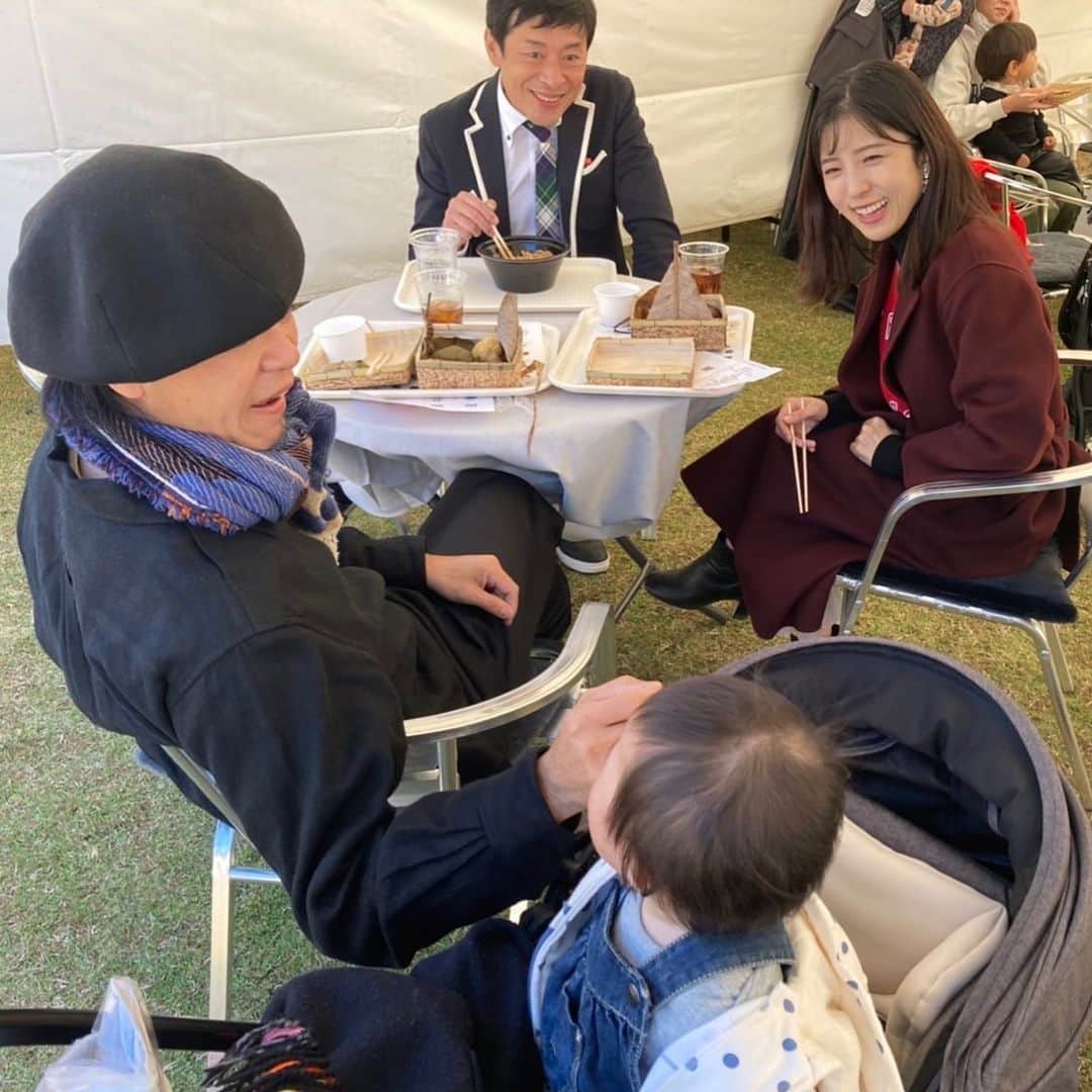 松井絵里奈さんのインスタグラム写真 - (松井絵里奈Instagram)「奈良の食の祭典🍂 シェフェスタ2022 はじまりましたー♪ 初日から大盛り上がり✨ 晴天に恵まれて、奈良公園の 鹿さん🦌たちも元気でした🥰  シェフェスタステージでは @yoshidada_takashi  吉田田タカシさんと食についてのトークショー🍙 写真は、@dai39sen さくさくさんに撮っていただきました♡  奈良で会いたかった人 初めましての人 たくさんの人にお会いできて イベントの開催実現がとても嬉しかったです.ˬ.)"  シェフェスタは、2022.11.06まで開催されていますので、 ぜひ、遊びに行ってくださいね♪  ───── ✾ ─────  @cfesta_2022   NARA FOOD FESTIVAL C'festa 2022  2022.10.29(Sat.)-11.06(Sun.)  奈良公園 登大路園地 (奈良市登大路町)  10:00-16:00  ───── ✾ ─────   #シェフェスタ2022 #奈良の食#おいしいもんが集まる #奈良にうまいもんあり #食べること好きな人と繋がりたい  #奈良#nara#narapark  #松井絵里奈」10月31日 16時30分 - erina74xx