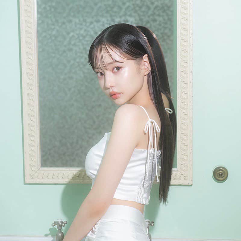 中村里砂さんのインスタグラム写真 - (中村里砂Instagram)「【POP UP SHOPのお知らせ】  11/2(水)-11/6(日) 10:00-20:00 伊勢丹新宿店 本館6階催物場  こちらの日程でPHILOSOPHIA @philosophia_beauty & Bism @bism_official_  のPOP UP SHOPを開催いたします🤍  PHILOSOPHIAのフレグランスやコスメ、オフライン初出店のBismの炭酸パックをぜひ実際に見ていただけます。 Bismの炭酸パックは通常5回分セットですが、イベント限定で「炭酸パック1回分」のセットも販売いたします。 普段はオンライン限定の販売ですので、この機会にぜひお試しください🤍 @bism_official_   Double Loversとのコラボアイウェアも数量限定で置くので、 気になっている方はぜひ見に来てお試しください🤍 @doubleloversjapan   私の来店日時はこちらです🤍 11/3(木) 14:00-16:00 11/5(土) 14:00-16:00」11月1日 21時09分 - risa_doll_