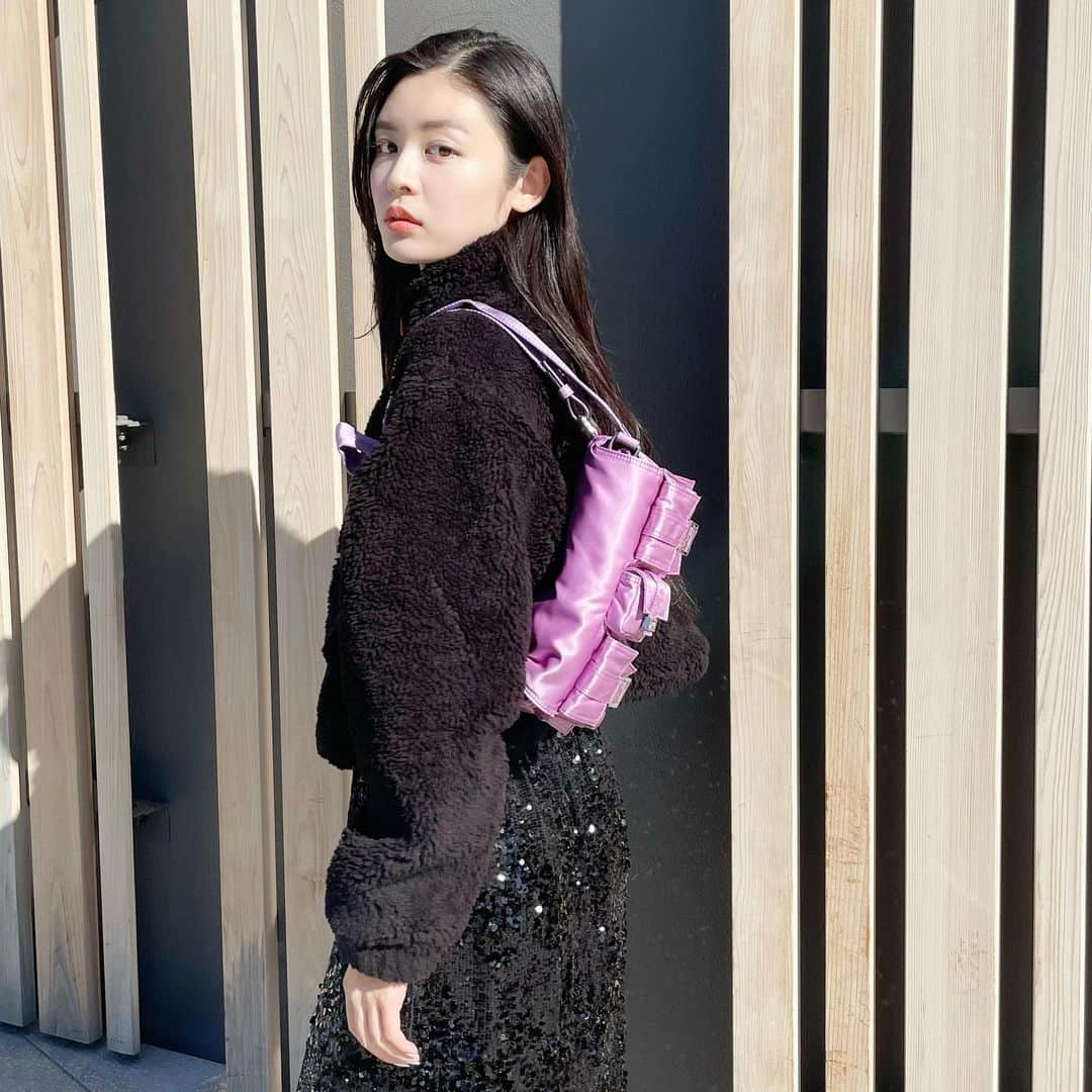 古畑星夏さんのインスタグラム写真 - (古畑星夏Instagram)「⠀ #fendi   冬にポップなカラーって特別感あって好き😌❤️  やっと好きな季節がやってきました☺️✌️  #FendiBaguette#fashion#ootd」11月3日 17時36分 - starandsummer