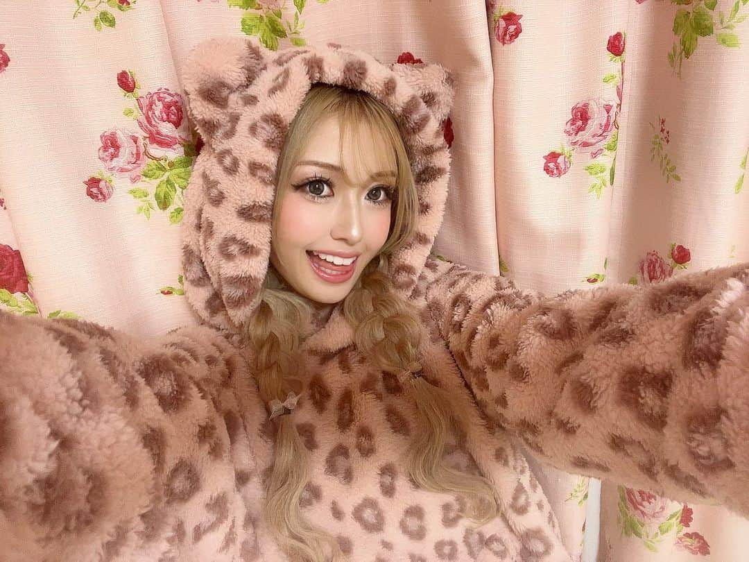 雨宮由乙花さんのインスタグラム写真 - (雨宮由乙花Instagram)「ぎゃ🐯❤️❤️❤️❤️ｳ」11月3日 20時54分 - _pinkbunnygirl_