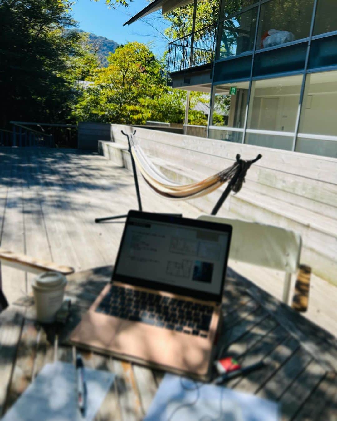 八木早希さんのインスタグラム写真 - (八木早希Instagram)「良い季節ですねー🍃🍁 出張帰りに、ふらり1人温泉♨️  #1人温泉#温泉#リトリート#onsen#retreat#hakone」11月5日 12時00分 - sakiyagi