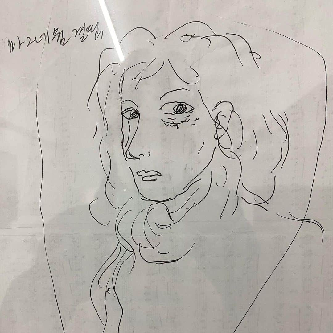 イ・ジュヨンさんのインスタグラム写真 - (イ・ジュヨンInstagram)「사사로운 감정들 사유 분노 망각」11月5日 23時10分 - i_icaruswalks