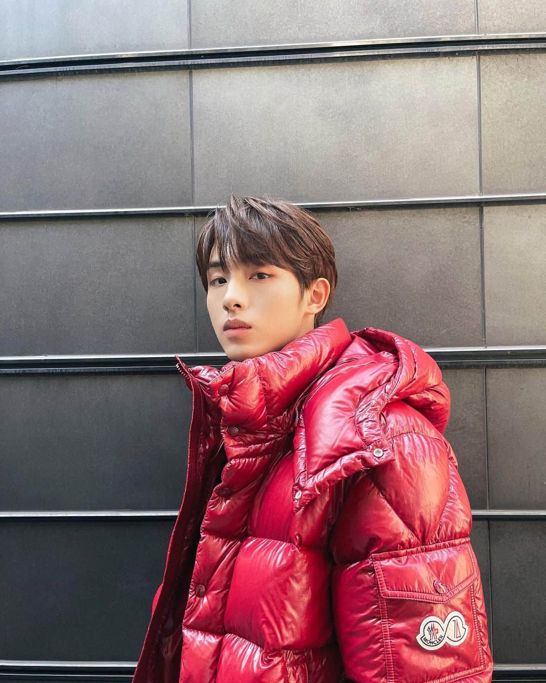 ウィンウィン（winwin）さんのインスタグラム写真 - (ウィンウィン（winwin）Instagram)「🎒🎒 @moncler #Moncler70」11月6日 14時57分 - wwiinn_7