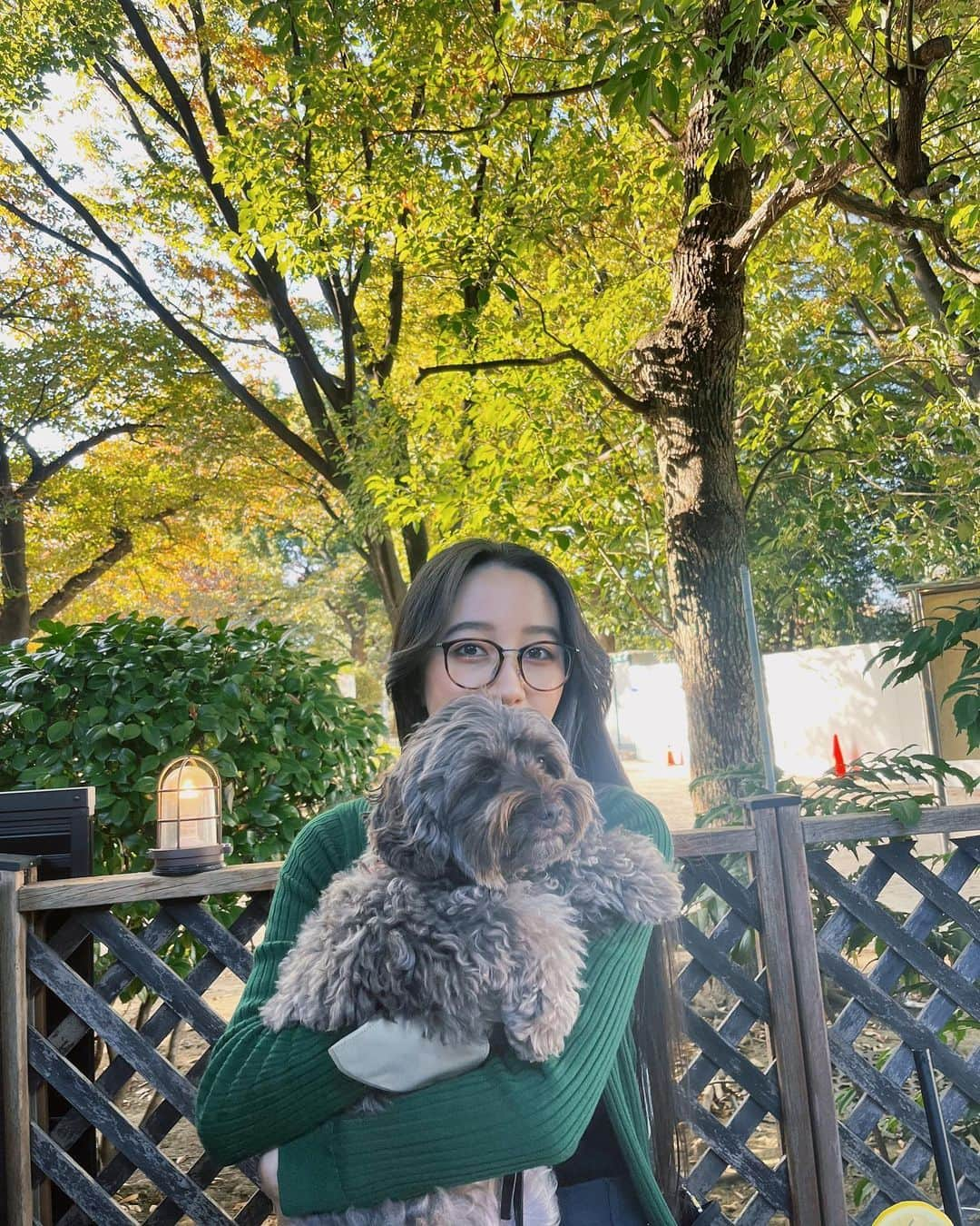 木村心美さんのインスタグラム写真 - (木村心美Instagram)「Tea time with grandma ✨🥰 プロコフィエフ難しい ・ 今日は先日投稿したクリスマスコフレでメイクしてみました😳 ・  #毎日投稿38日目」11月6日 17時16分 - cocomi_553_official