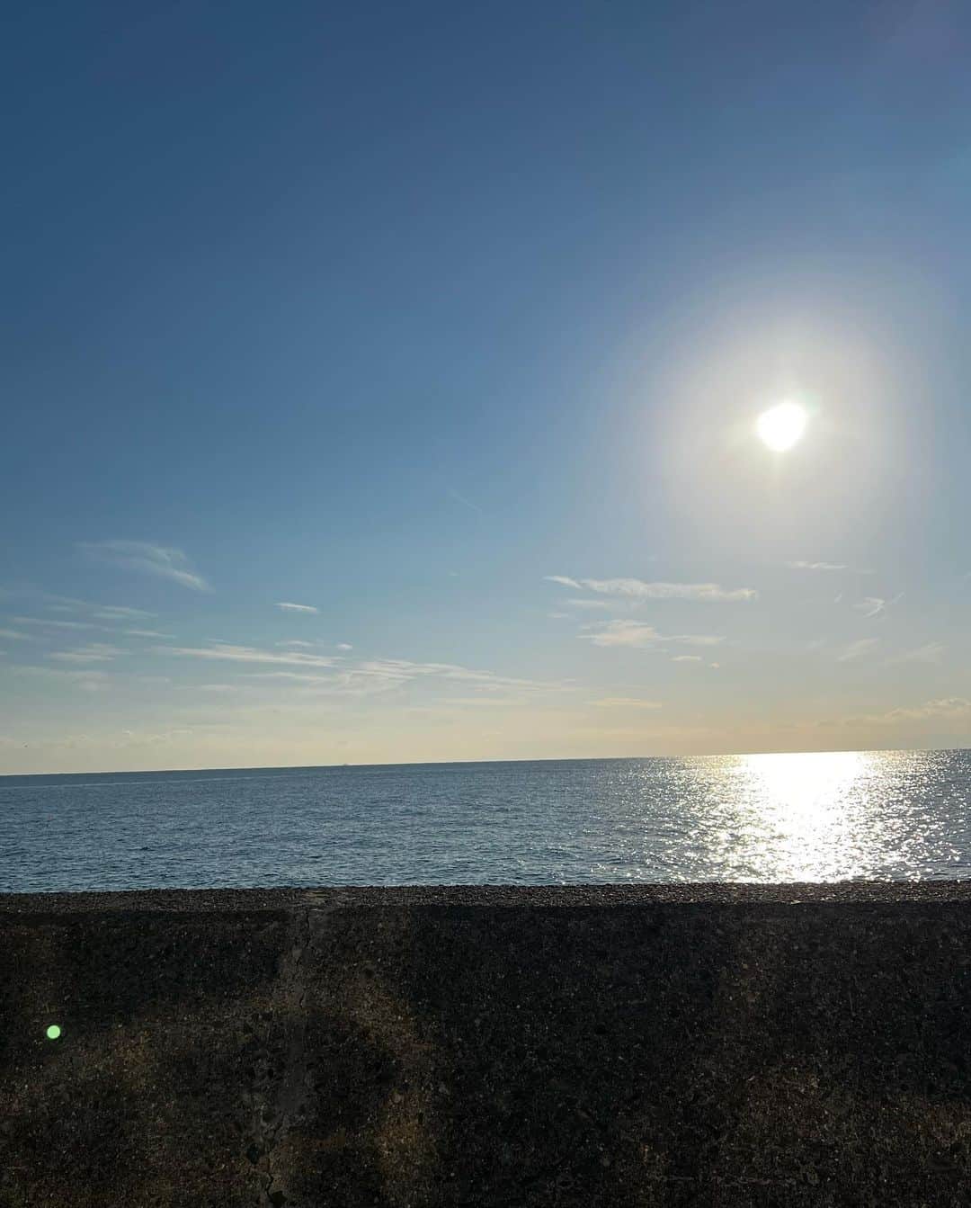 井手上漠さんのインスタグラム写真 - (井手上漠Instagram)「どうしても海を見たかった」11月6日 18時13分 - baaaakuuuu