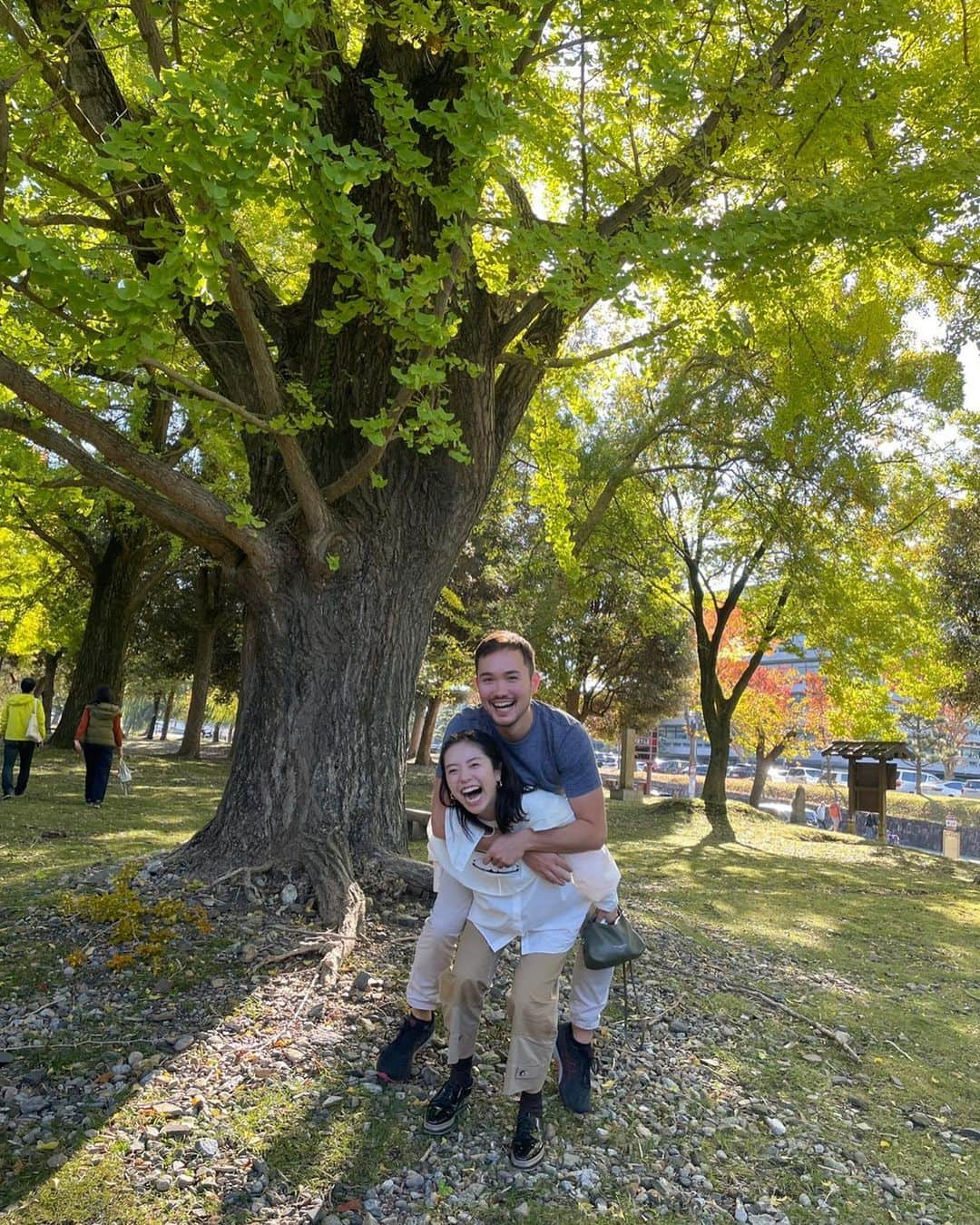 中谷萌さんのインスタグラム写真 - (中谷萌Instagram)「Family👦🏻🇬🇧🇯🇵🧡  従兄弟のジェイムスくんが仕事で🧑‍🔬日本に帰ってきていたので、休みをとって帰省していました☺️  普段、なかなか英語を話す機会がないので、久々の英語、頭使ったぁああ！（いってもそんな話せてないと思うけど🙄）  優しくて、楽しい、私たちのお兄ちゃん👦🏻🌸」11月6日 21時18分 - n_moepi_fbs