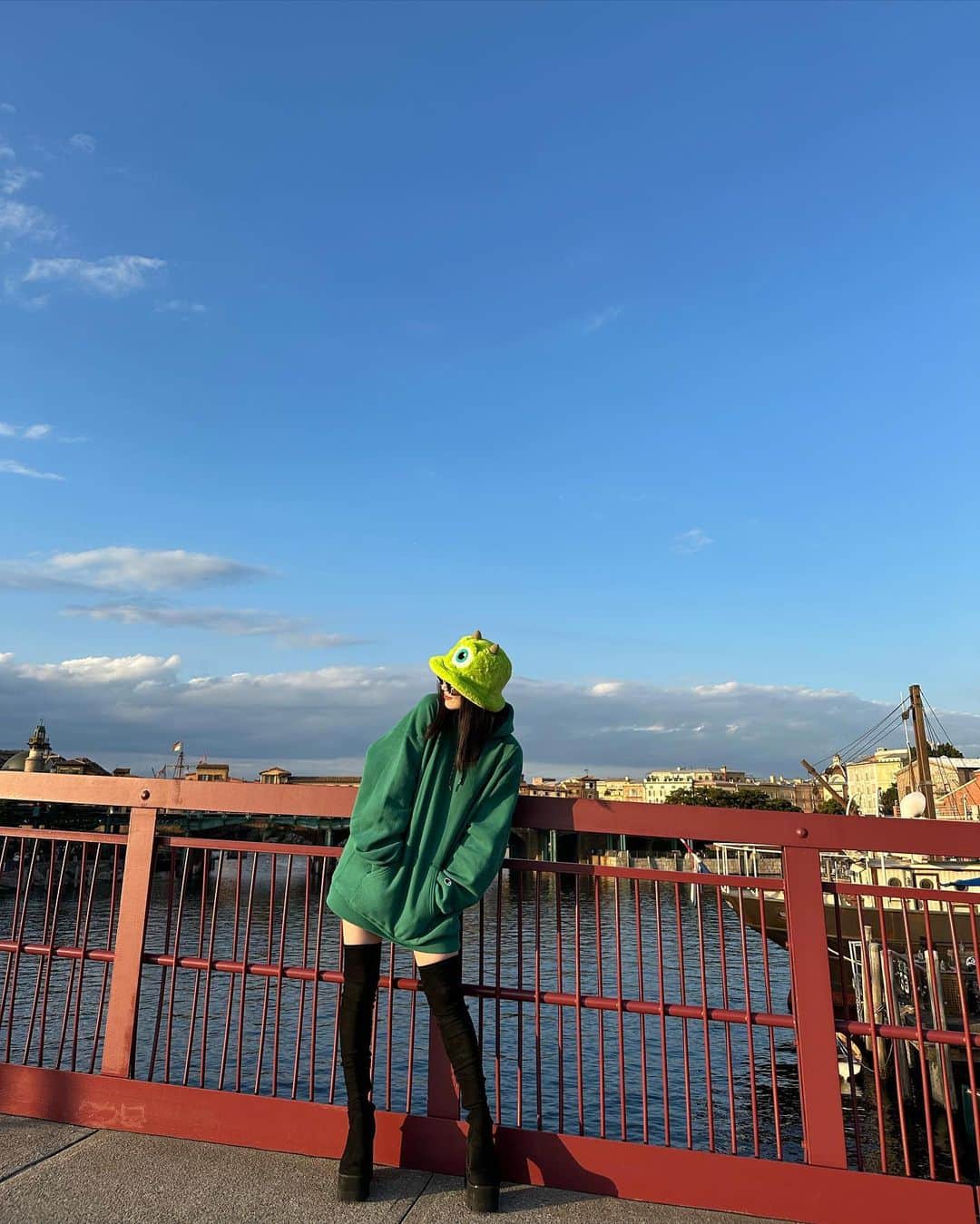 三原羽衣さんのインスタグラム写真 - (三原羽衣Instagram)「緑珍しい？」11月7日 21時45分 - ui.mihara_official