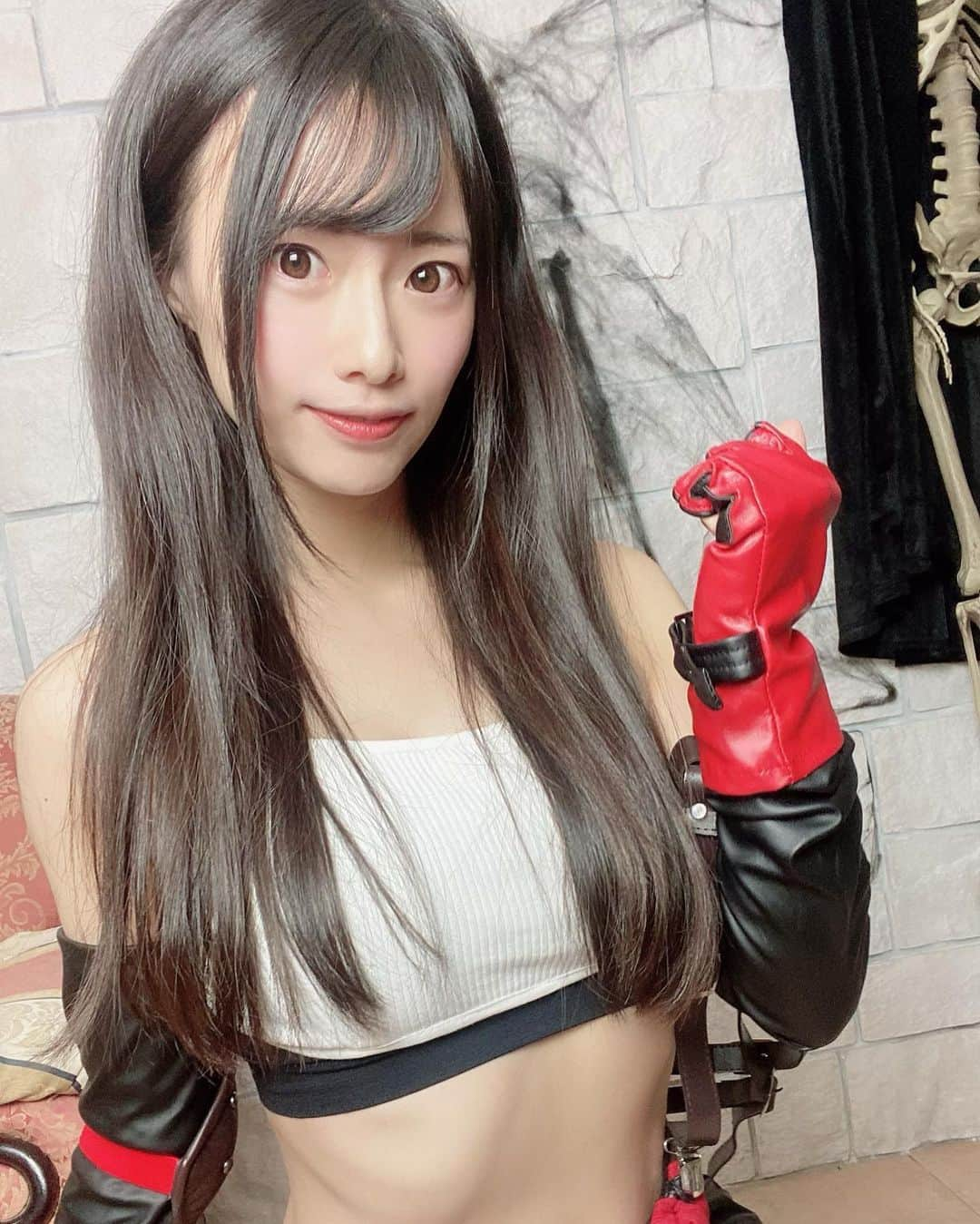 天津いちはさんのインスタグラム写真 - (天津いちはInstagram)「今週もファイトっ(｀・ω・´)  #tifalockhart #cosplay」11月7日 22時37分 - ichichiha