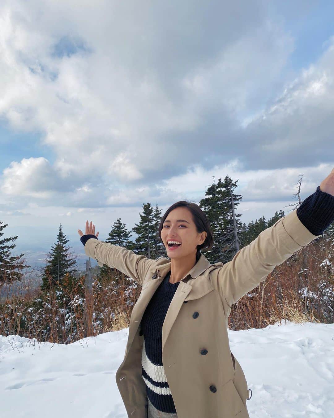 山賀琴子さんのインスタグラム写真 - (山賀琴子Instagram)「一足お先に、冬です⛄️❄️」11月9日 21時31分 - kotokoyamaga