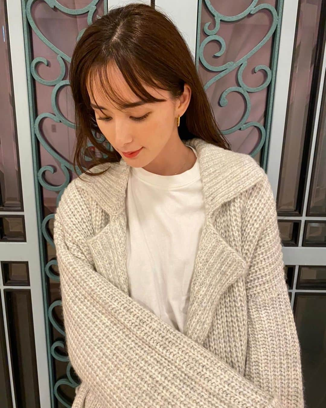 くるみさんのインスタグラム写真 - (くるみInstagram)「もう寒いなぁ❄️🥶でもコートとかダウンはまだ早いなーの日の服👚 @tothesea_hawaii」11月9日 22時20分 - kurumikahn