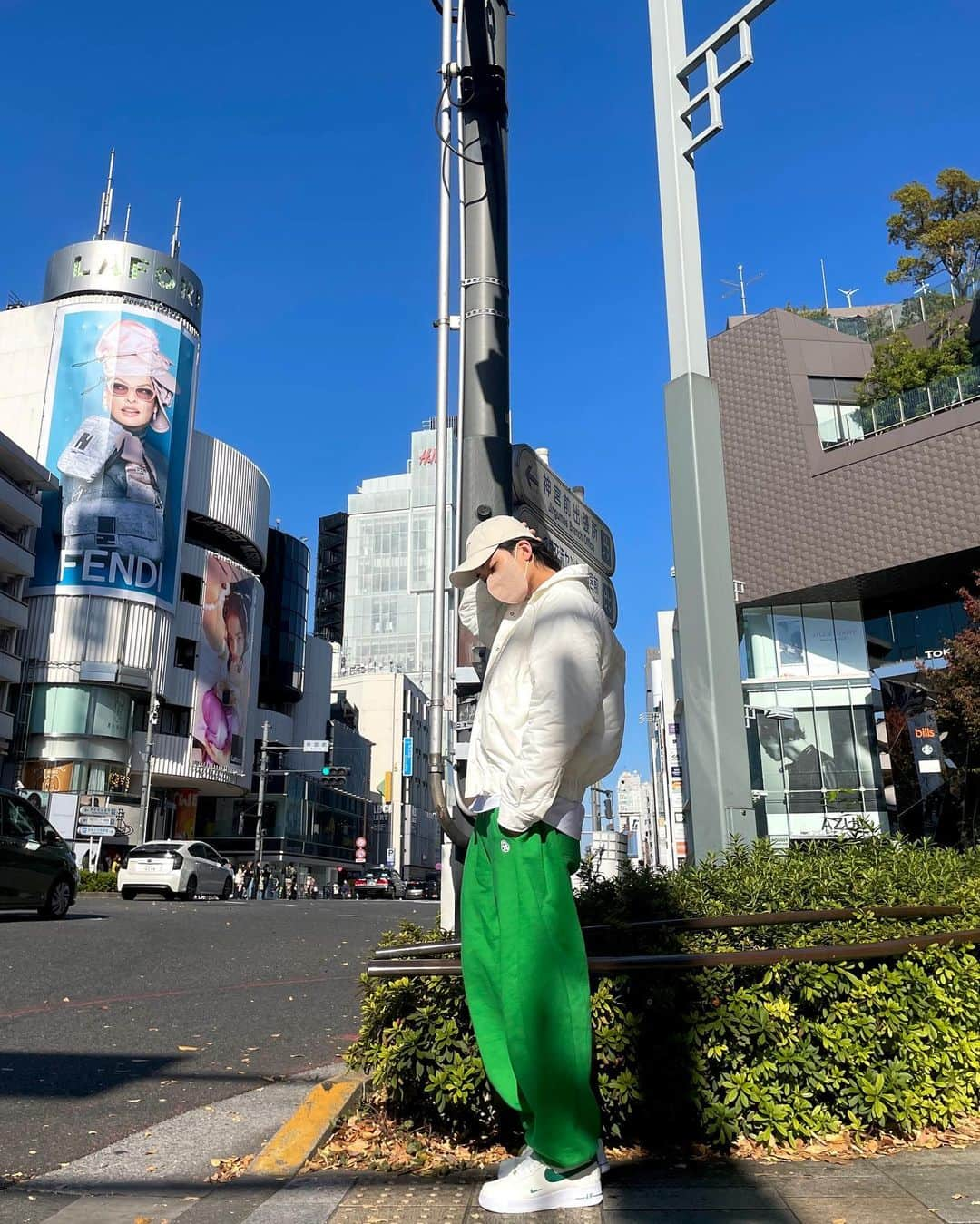 ジョンハンさんのインスタグラム写真 - (ジョンハンInstagram)「ここはどこの信号でしょう〜か〜?🚦」11月10日 1時23分 - jeonghaniyoo_n