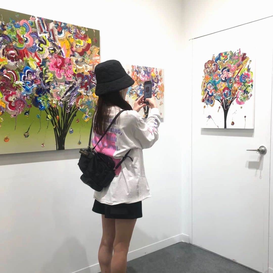 亜里沙さんのインスタグラム写真 - (亜里沙Instagram)「這次喜歡上的💘 @okudayuta  才知道是日本藝術家的💐✨ #arttaipei #アート台北」11月11日 0時50分 - alisa_0302