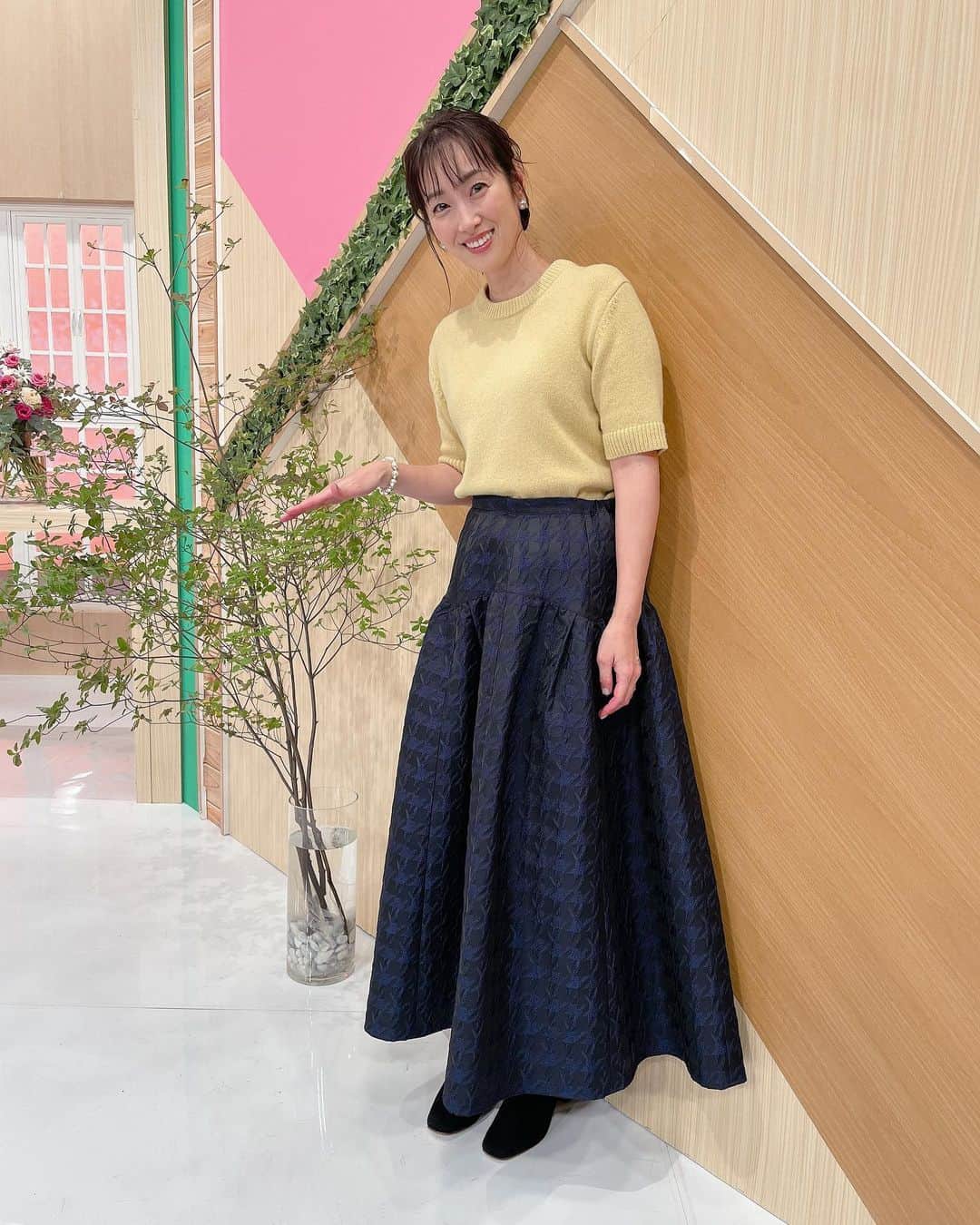 坂下千里子　スカート 