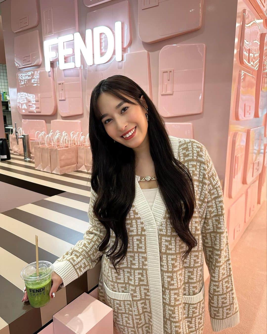 平田梨奈さんのインスタグラム写真 - (平田梨奈Instagram)「FENDI♡」11月11日 21時43分 - hirari_official