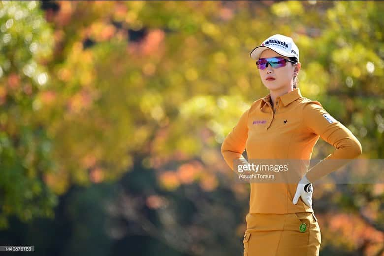 セキユウティンさんのインスタグラム写真 - (セキユウティンInstagram)「在秋天最美的时节🍃🦊🍂 决赛见 #jlpga #itoen」11月12日 16時16分 - shi_yuting35