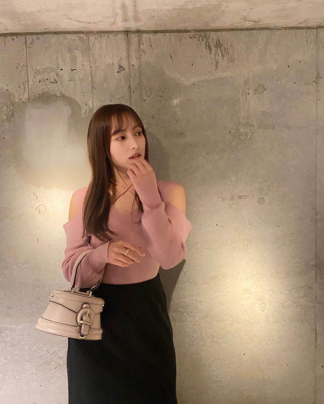 與儀ケイラさんのインスタグラム写真 - (與儀ケイラInstagram)「質問でも可愛い！って 沢山きてたコーデ☺️  bagもtopsも @olu.myself さん👶🍿 どっちもデザインがめちゃかわいい！  #oludot #olu22aw #ファッション#コーデ」11月12日 16時49分 - keila_1018