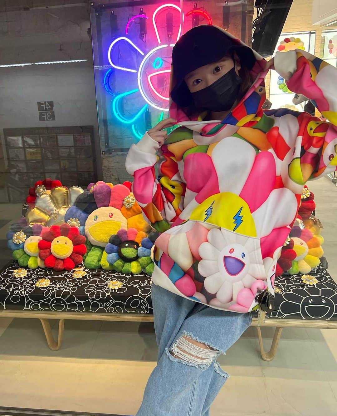 浜崎真緒さんのインスタグラム写真 - (浜崎真緒Instagram)「@tonari_no_zingaro  🌼🌸⚡️🏵」11月12日 18時30分 - maohamasaki_official