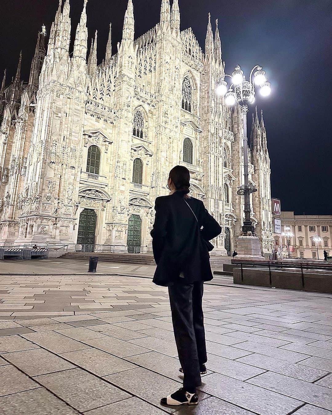 ジェシカ さんのインスタグラム写真 - (ジェシカ Instagram)「Ciao Milano! 🇮🇹 Feels good to be back🖤」11月13日 0時49分 - jessica.syj