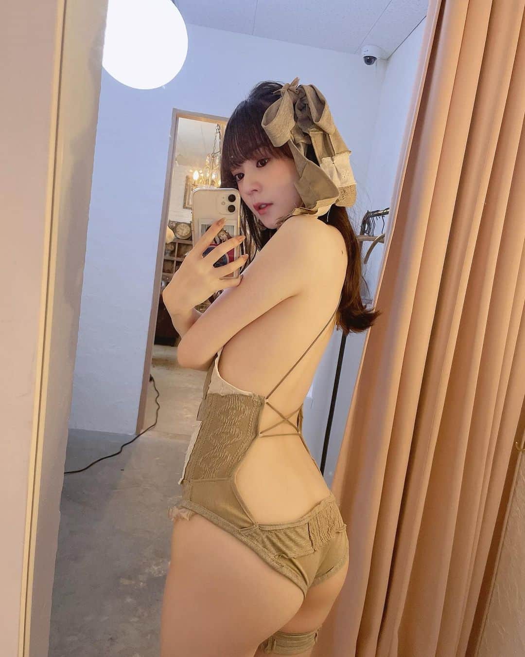 近衛りこさんのインスタグラム写真 - (近衛りこInstagram)「monoさんのオリジナル衣装を着せてもらって monoさんに撮ってもらってきたよー✌️ブイ  11/20のデザフェスはmonoさんのスペースのお手伝いでいるよー✌️N-71だそうです！  #自撮り#selfie#グラビア#インスタグラビア#コスプレ#コスプレイヤー#ポートレート#portrait#cosplay#cosplayer#cosplaygirl#japanesegirl#japanesecosplayer#被写体#泳衣#粉我#奶#性感內衣#日本的#性感#内衣#デザフェス」11月13日 21時21分 - ko_no_e