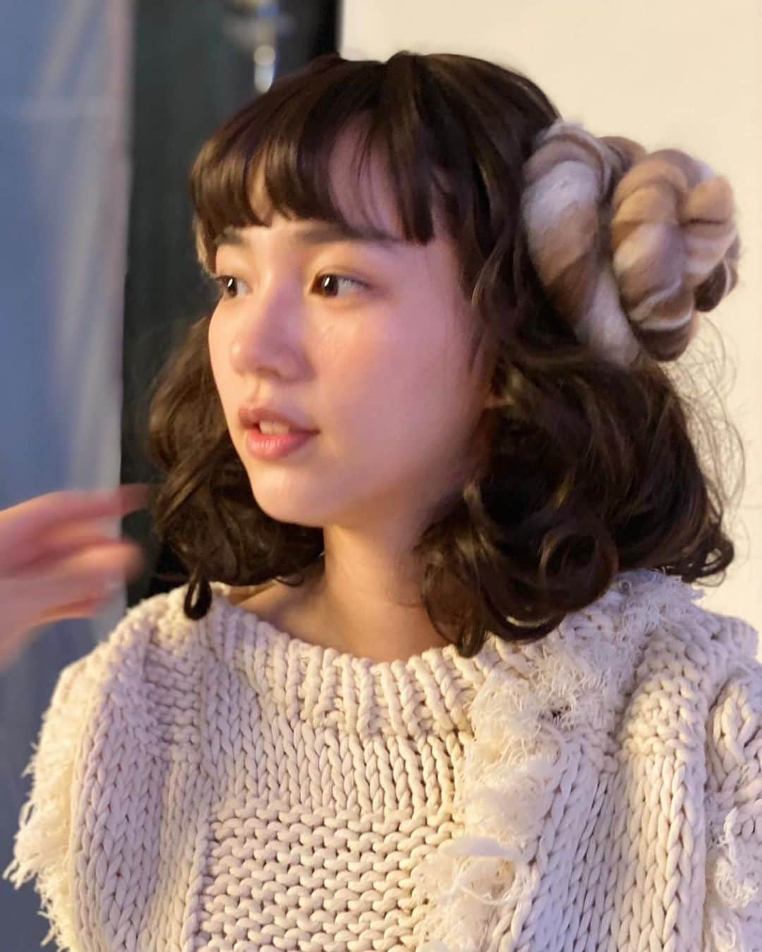 のん（能年玲奈）さんのインスタグラム写真 - (のん（能年玲奈）Instagram)「KOIZUMI BEAUTYのオフショットだよ📷  ご自愛ひつじ🐏  Styling: @izumimachino Hair&Make up: Shie Kanno  #KOIZUMIBEAUTY #小泉成器 @koizumi_beauty」11月14日 22時44分 - non_kamo_ne
