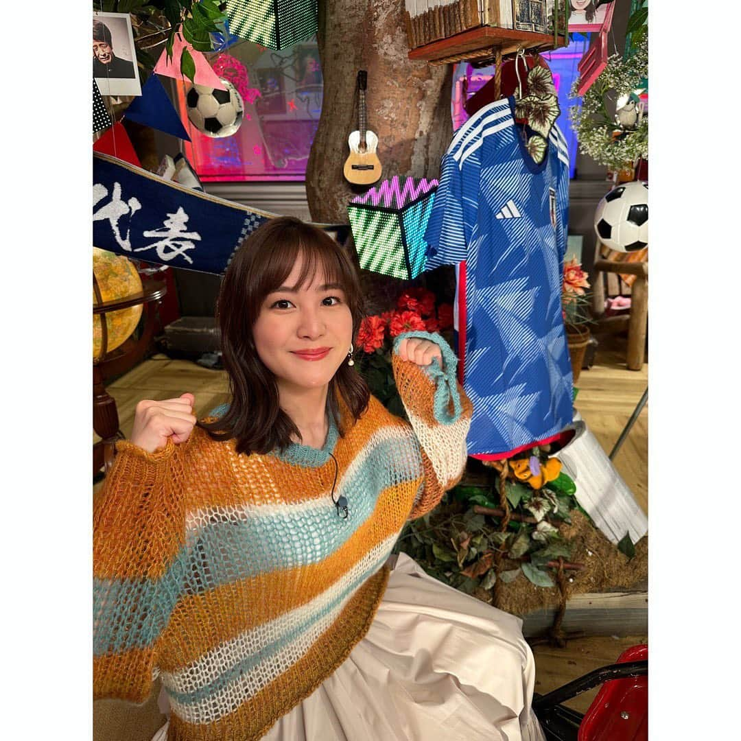 林美桜さんのインスタグラム写真 - (林美桜Instagram)「. 今日よる7時からは ✨あいつ今何してる？2時間スペシャル✨ 久しぶりに特番になって帰ってきました🫶 ゲストは #早見優 さん& #森口博子 さん #寺島しのぶ さん #矢部浩之 さん それぞれ奇跡の再会を果たします🤝 久しぶりの収録でしたがたくさん笑いました🤣🤣🤣 そしてほっこり☺️あたたかい気持ちに。やっぱり素敵な番組だぁ🫶 ぜひご覧ください🥹  パネラーゲストは #松木安太郎 さん #内田篤人 さん #みちょぱ さん #田村保乃 さん 📺  トップス @rosebud_official_ スカート @labelleetude_official イヤリング @tree.accessory リング・プレス @ten.___ 靴 @randa_pic」11月16日 14時06分 - miou0hayashi