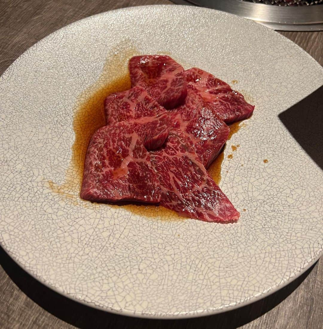 大槻ひびきさんのインスタグラム写真 - (大槻ひびきInstagram)「先日お肉食べに行きました☺️ 「にくがとう」  松茸ご飯も美味しかった🥹✨ またあそぼ🌸」11月16日 17時56分 - yanhibi0221