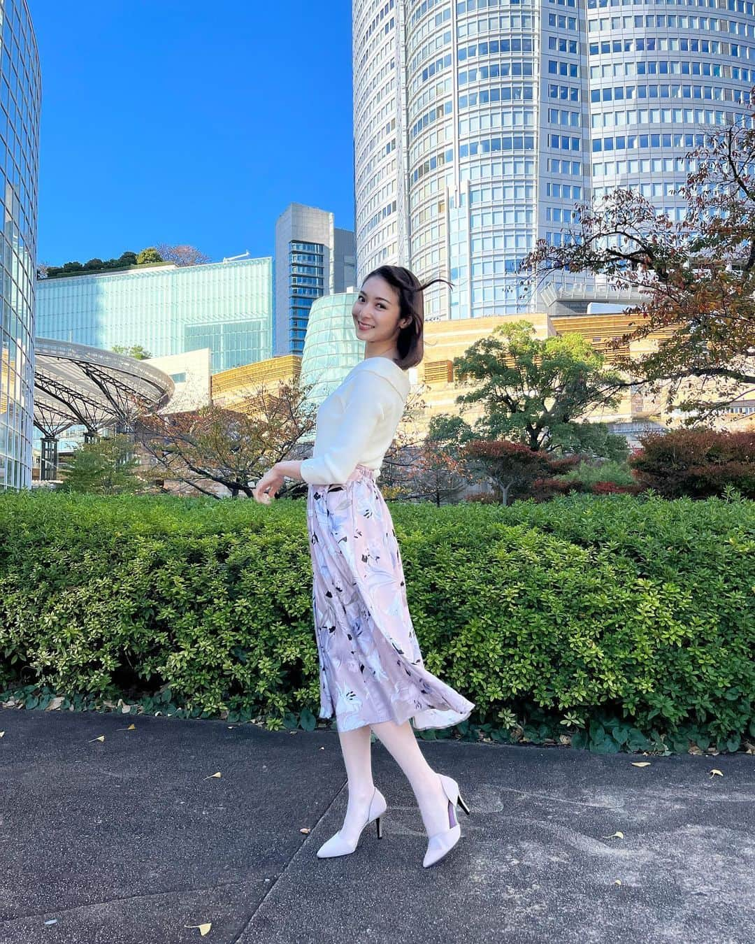 住田紗里さんのインスタグラム写真 - (住田紗里Instagram)「今日と昨日のグッド！モーニングの衣装です✨  トップス・スカート tocco closet (@tocco_closet)  トップス・スカート tocco closet (@tocco_closet)  #グッドモーニング#衣装#toccocloset#テレビ朝日#テレ朝#テレビ朝日アナウンサー#アナウンサー#住田紗里」11月16日 18時56分 - sarisumita_ex