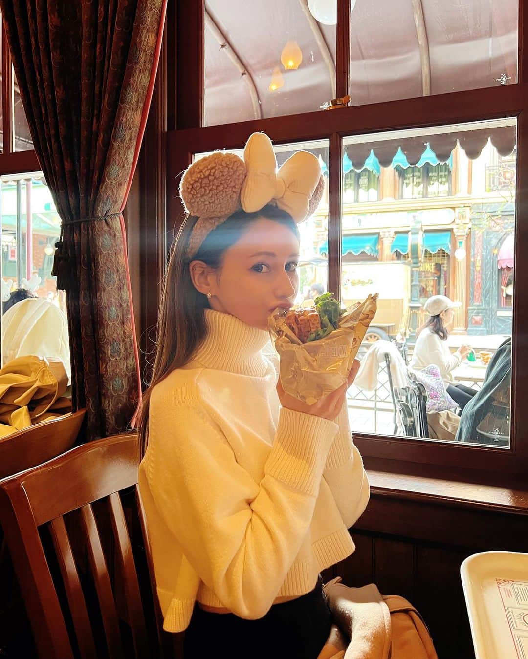ダレノガレ明美さんのインスタグラム写真 - (ダレノガレ明美Instagram)「みんなお仕事後に3秒だけ行きました☝️ サンドイッチだけ食べて 夕日みて帰宅☺️ ずっと笑ってばかりで 楽しかった〜✌️」11月18日 19時56分 - darenogare.akemi