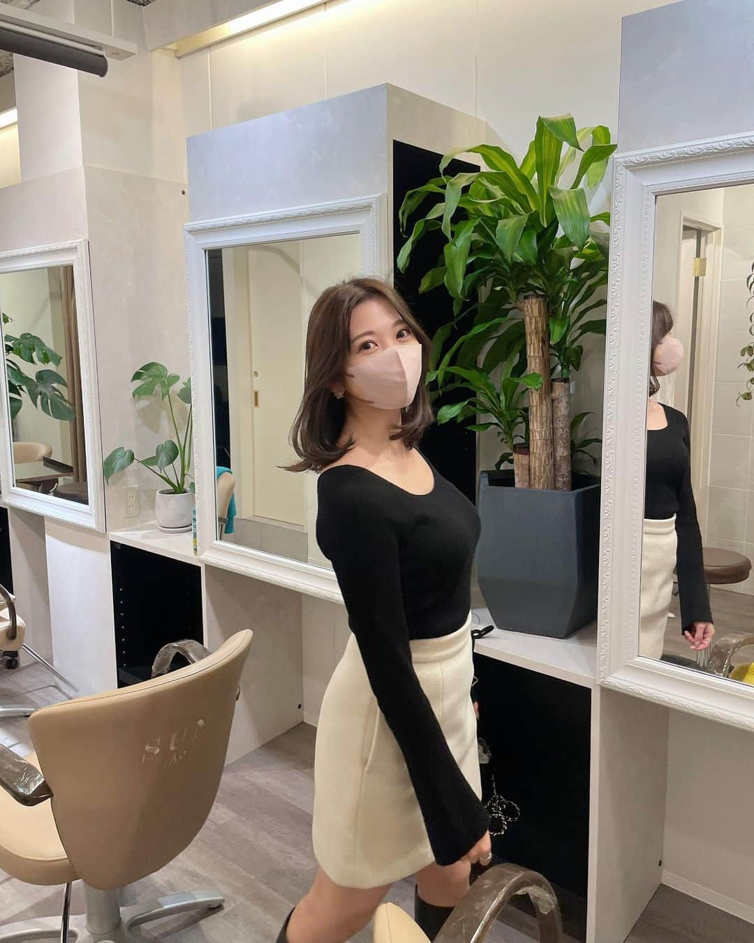 黒田菜月さんのインスタグラム写真 - (黒田菜月Instagram)「Cut&Color💇‍♀️✨ #TBSニュース #衣装 #ヘアメイク #女子アナ #アナウンサー #女子アナヘア #女子アナメイク #女子アナコーデ . #恵比寿ヘアサロン  #haircut #haircolor #韓国風ボブ  #韓国風レイヤー」11月19日 16時07分 - nyaaatsuki_krd