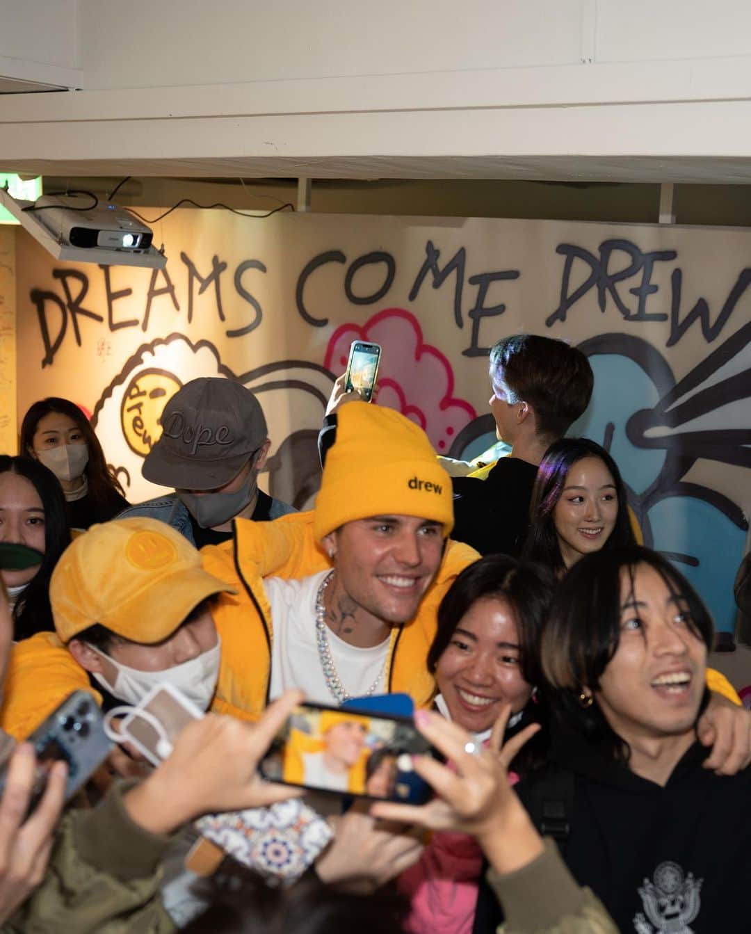 ジャスティン・ビーバーさんのインスタグラム写真 - (ジャスティン・ビーバーInstagram)「@drewhouse Tokyo」11月20日 9時07分 - justinbieber