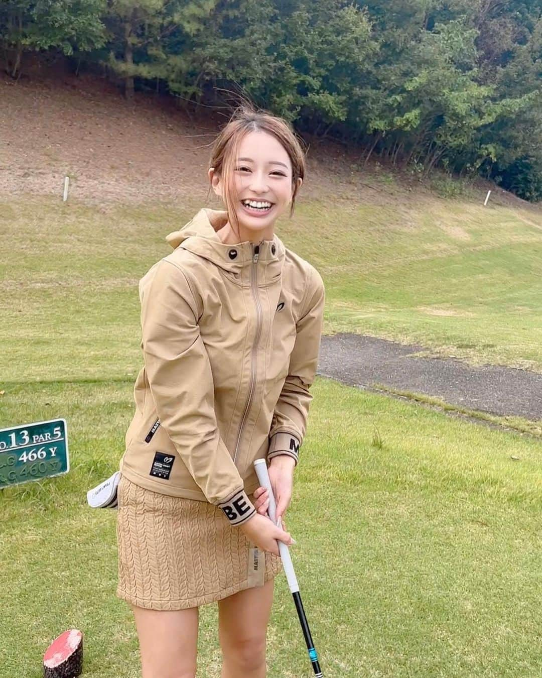 ひちゃんさんのインスタグラム写真 - (ひちゃんInstagram)「来週はゴルフいっくよー⛳️🏌️‍♀️✨  スコアを当てられた人には抽選で…  とかやったら楽しいかな？😂✨」11月20日 9時09分 - hichan_golf