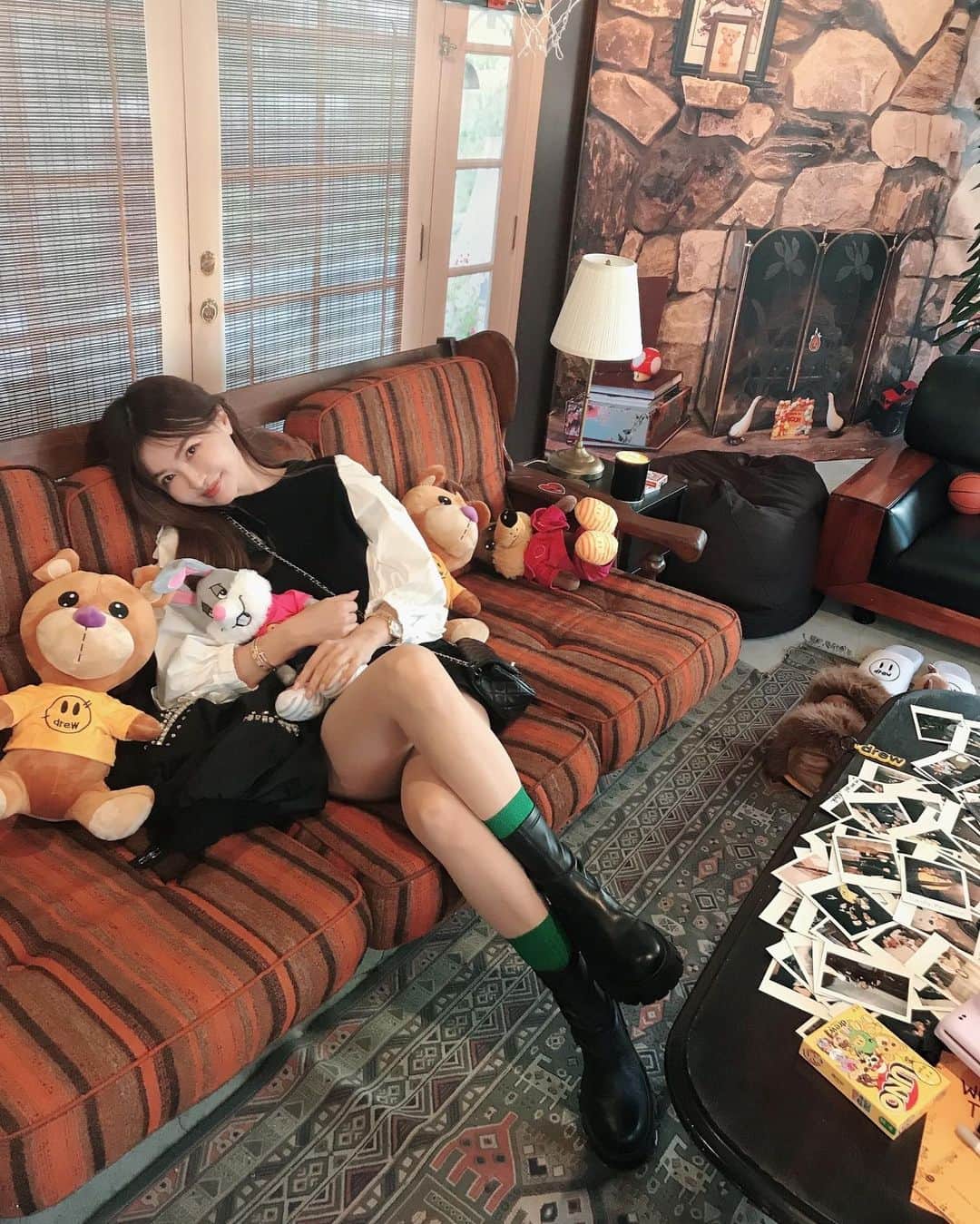 平子理沙さんのインスタグラム写真 - (平子理沙Instagram)「ジャスティンの @drewhouse のポップアップの初日に行ってみましたが、長蛇の列！その日は予定があり、時間が無かったので断念。次の日18日にまた参戦致しまして、並んでようやく入店でき、色々と欲しいアイテムを購入できました😆💕 店内はジャスティンが描いたイラストやグラフティやブランドコンセプトのプロッブスが展示されていて、ポップでとっても可愛いかったです❤️✨店内でたくさん写真を撮りました😁❣️❣️ が、なんと‼️な、なんと‼️翌日の昨日にジャスティンがお店に来店したではないですか‼️ え〜ん、昨日にすれば良かった〜😭 そんなにうまいタイミングで出くわさないか、、、😢絶対に来日している予感がしたんだよな〜😩 @justinbieber   #justinbieber #drewhouse #fashion #lifestyle#beauty#risahirako #平子理沙」11月20日 14時46分 - risa_hirako