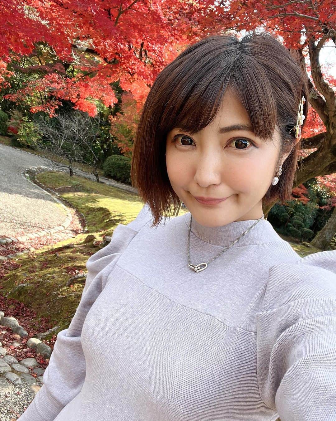 今村知可さんのインスタグラム写真 - (今村知可Instagram)「先週末はもりだくさん❣️ 土曜日は明治村＋オフ会❣️ 今回も満員御礼ありがとうございます😊 もみじが紅葉していて素敵に撮影会していただきました^_^ オフ会もあぐなちゃんと一緒にいっぱいはしゃいじゃいました❣️ 皆さまいつもいつもありがとうです❣️  #明治村 #紅葉 #レースクイーン #被写体 #撮影会 #カメラマンさんと繋がりたい #model」11月21日 10時31分 - chikalanguage